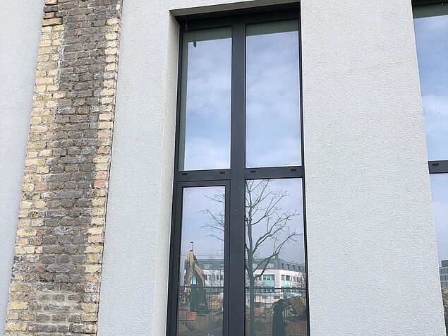 Moderne Alu-Fenster am Rubikon Raunheim